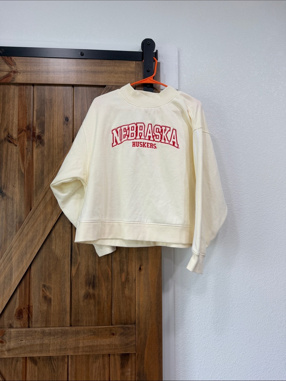 Nebraska Huskers Cream Sweatshirt-like new